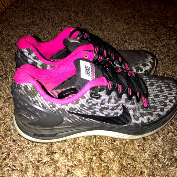 nike leopard sneakers
